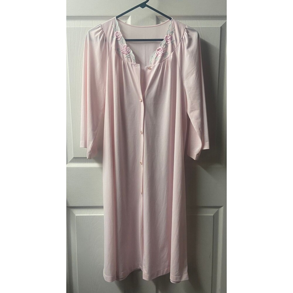 Button Front Robe House Coat Pink Nylon Womens Medium Vintage Embroidered